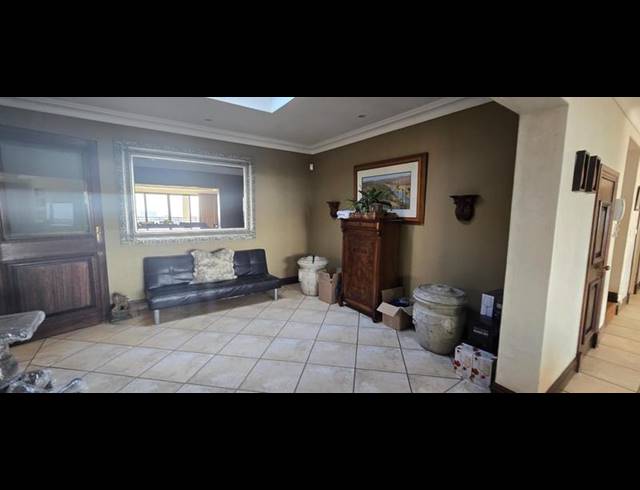 3 BEDROOM PROPERTY TO RENT IN LA LUCIA